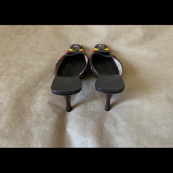 Fendi square toe monogram beaded mules - Picture 4 of 9